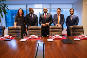 TOE flanked by Global organisation leadrs